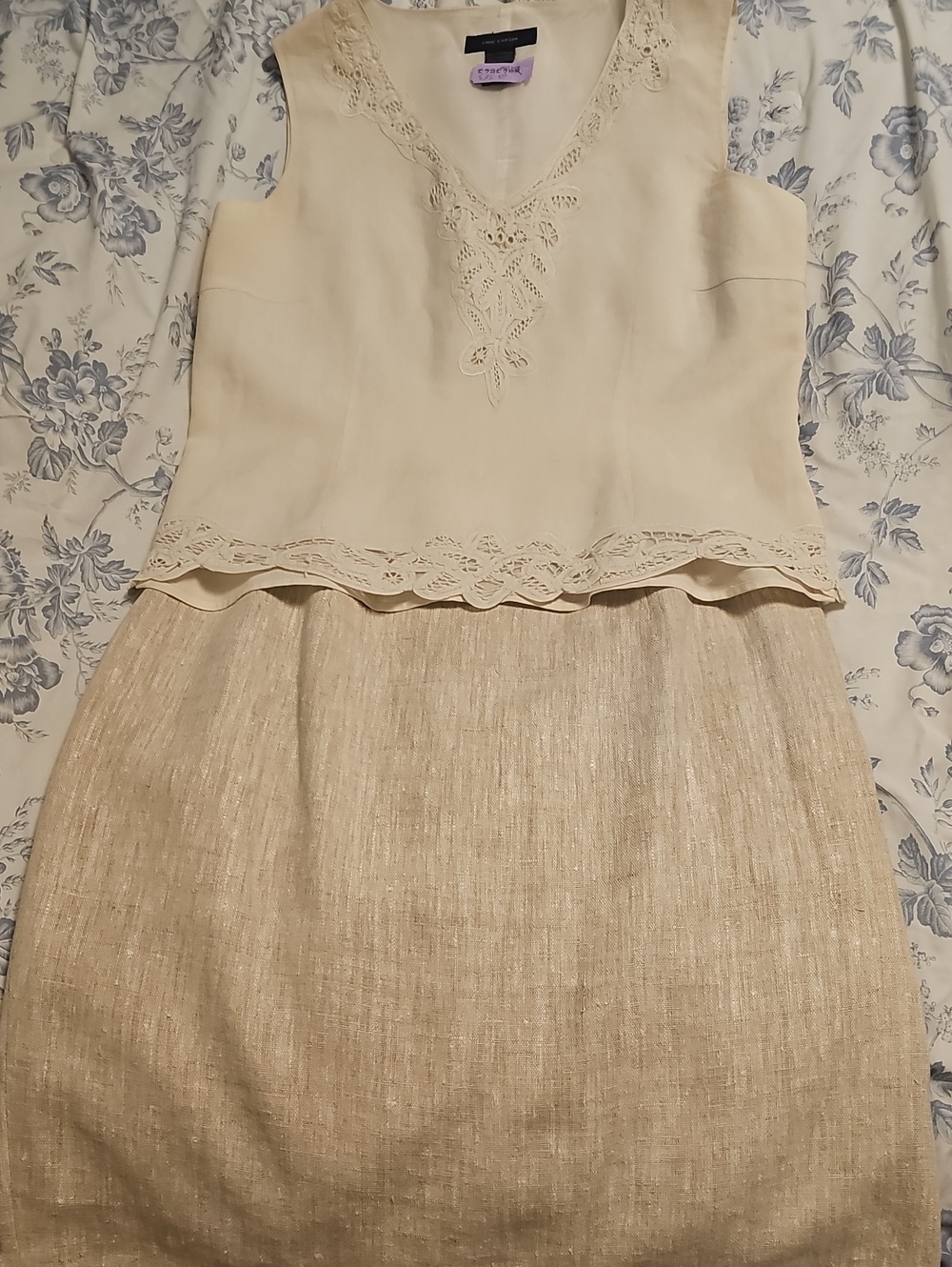 Anne Carson Cream Linen Top & Harve Benard Pencil Skirt Set
